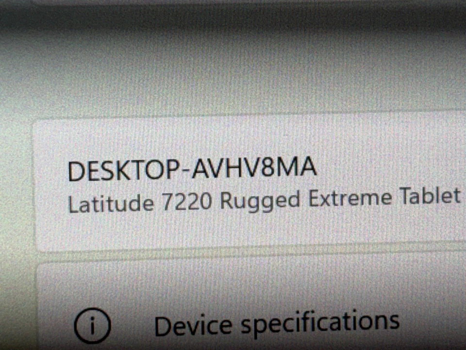 Dell Latitude 7220 Rugged 11.6" Core i5-8365U 1.90GHZ 8GB RAM 256GB SSD 4G LTE - Image 2 of 4