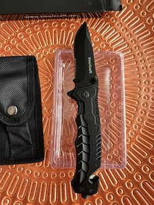 BearCraft Klappmesser / Outdoor-Taschenmesser – Schwarz mit Teilsägezahnung