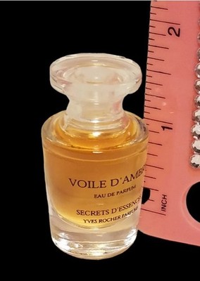 Vtg MINI Yves Rocher Secrets D'Essences VOILE D'AMBRE Parfum Perfume 0.16 fl oz