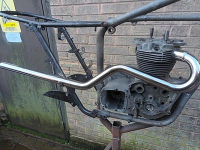 Triumph T120 Desert Racer, chrom - Made in England