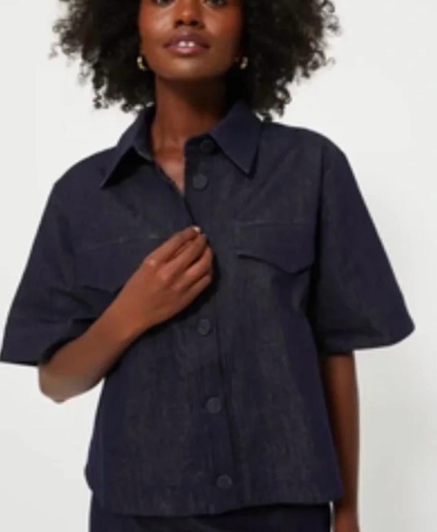 Tuckernuck Navy Blue Denim TESSA short sleeve shirt NWT sz. L / SOLD OUT!