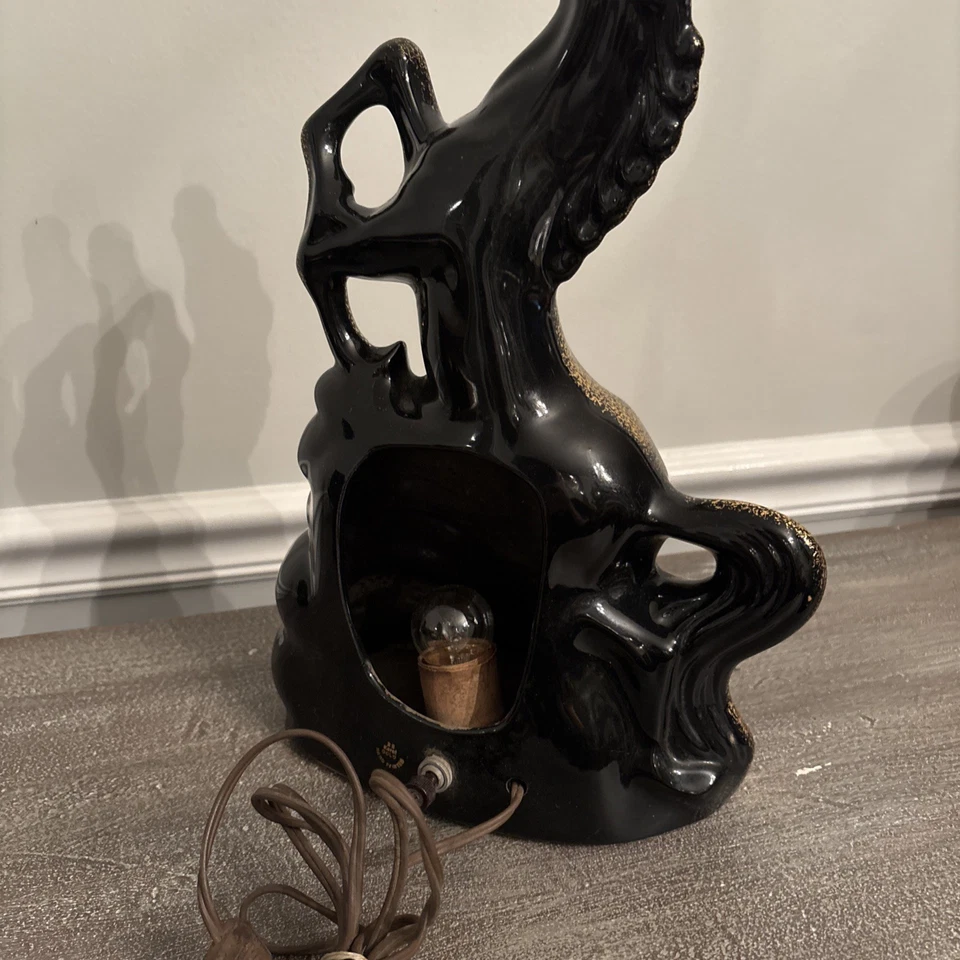 LÁMPARA TV DE MESA DE CERÁMICA CABALLO SEMENTAL CRÍA NEGRA PINTADA A MANO ORO 22K MCM DE COLECCIÓN Foto 4 de 4