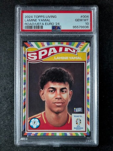 Carte à Collectionner Rasmus Hojlund - 2024 Topps Living UEFA Euro - Notée PSA 10 GEM MINT - POP 3 - #13