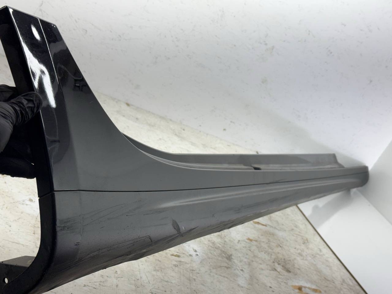 2014-2019 MASERATI GHIBLI SQ4 Right SIDE SKIRT ROCKER PANEL MAROON Black
