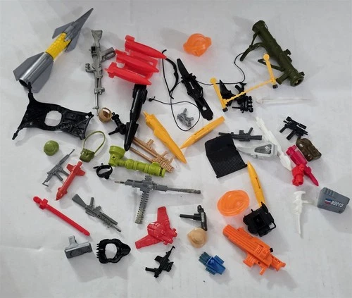 X-490 VINTAGE 1980'S HASBRO GI JOE FIGURE & VEHICLE WEAPONS AND ACCESSORIES