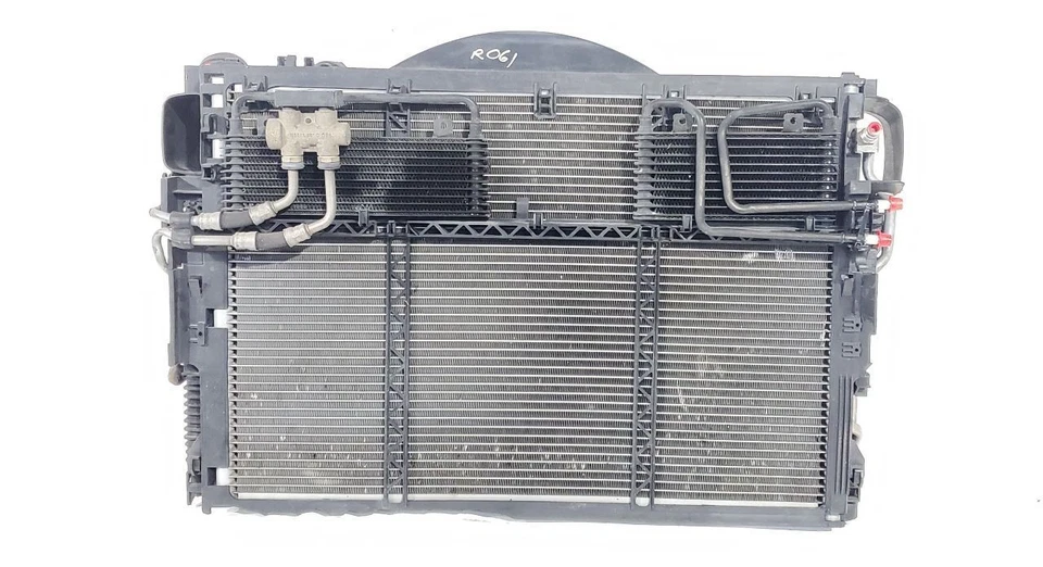 2007 2008 Mercedes CL550 OEM Loaded Cooling Radiator V8 5.5L - Image 2 of 4