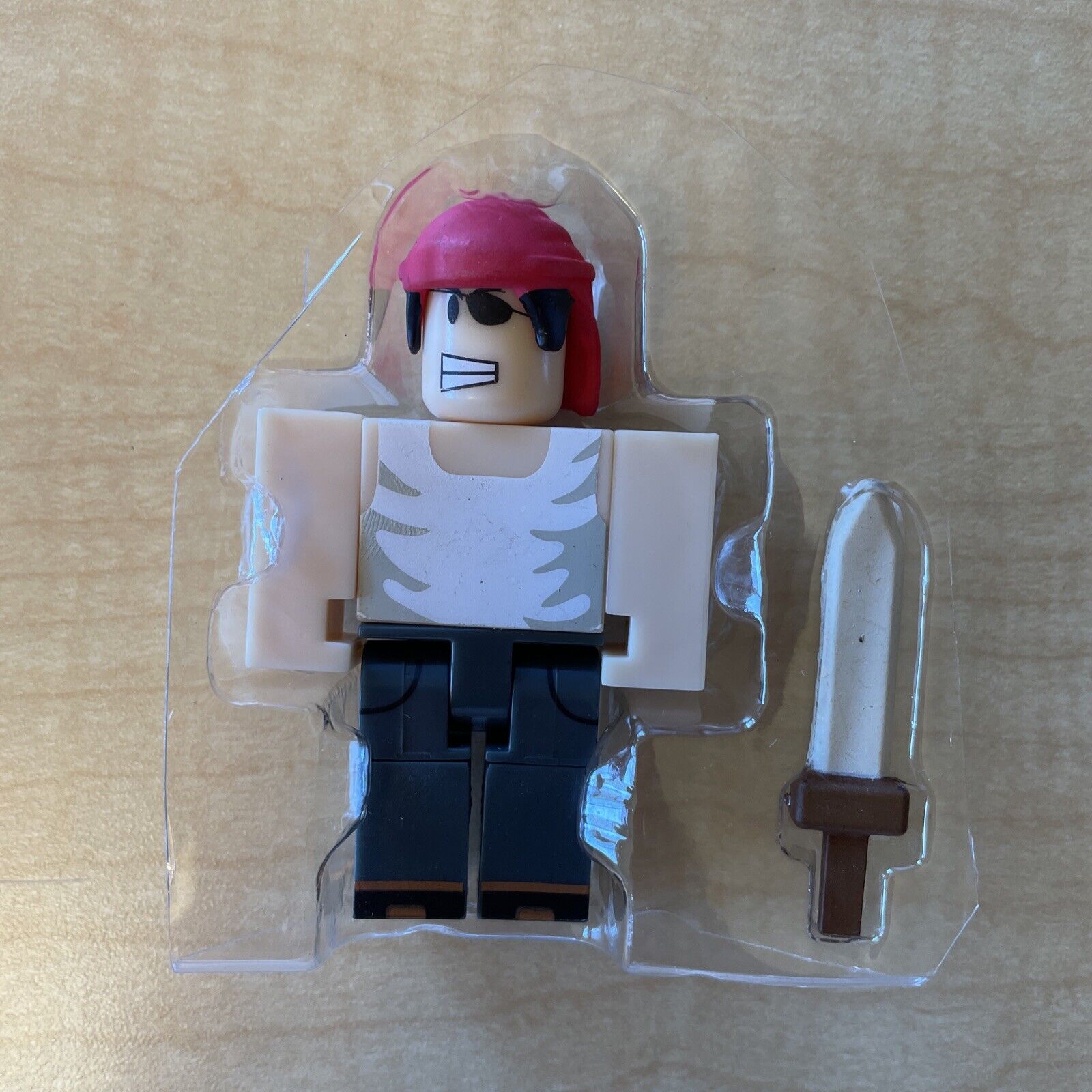 Roblox Series 6 Pirate Simulator Crew Unused Code Figure NEW