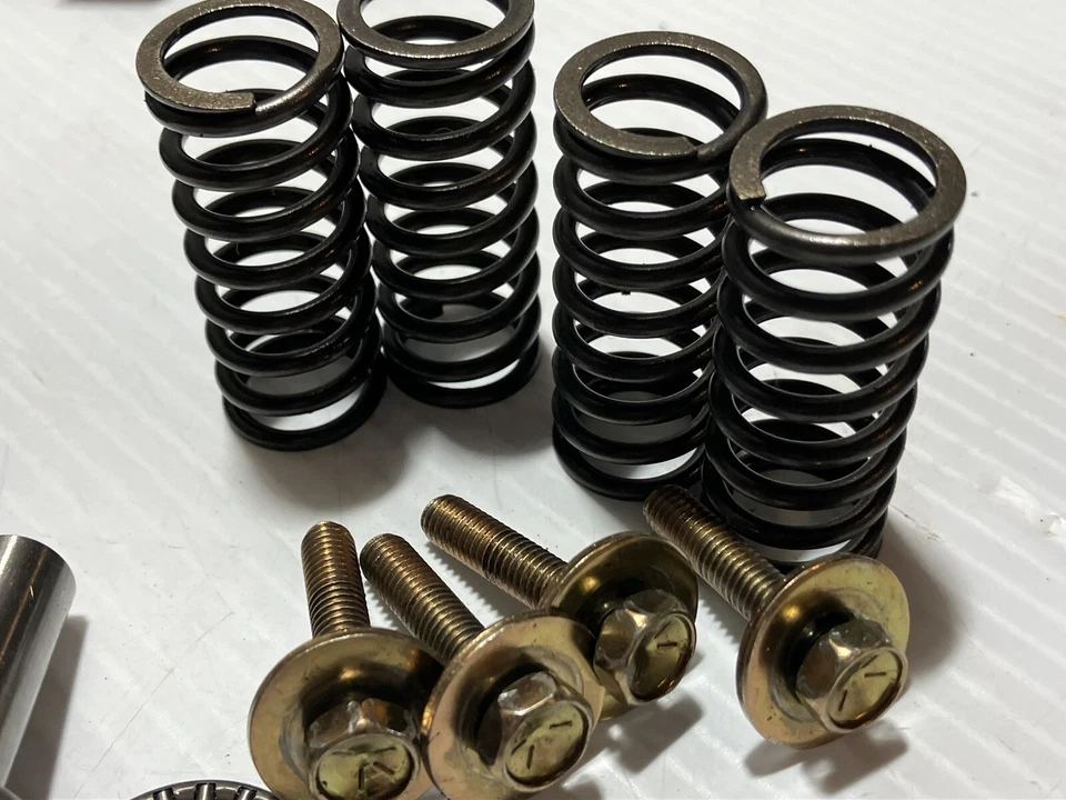 Cesta de embrague Suzuki Boulevard M50 2006 (OEM) Foto 3 de 4