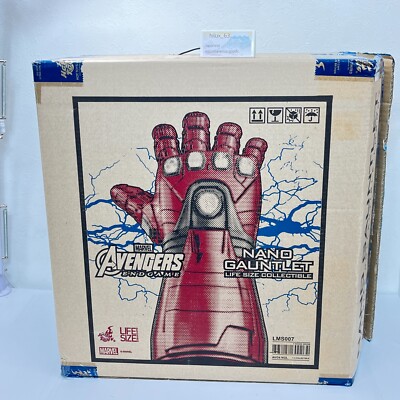 Hot Toys Avengers: Endgame Nano Gauntlet Life-Size Collectible