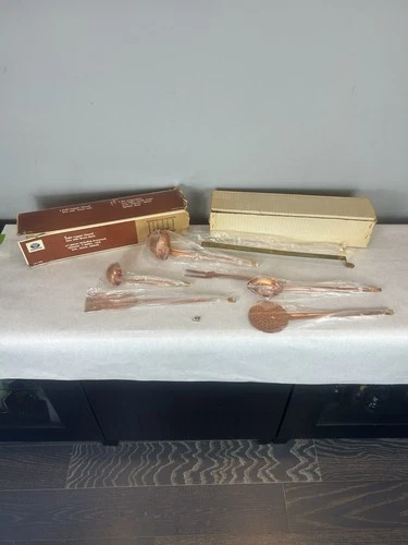 Vintage Daewoo Solid Copper 7 Piece Set Brass Rack CKU-808 Unused New Korea