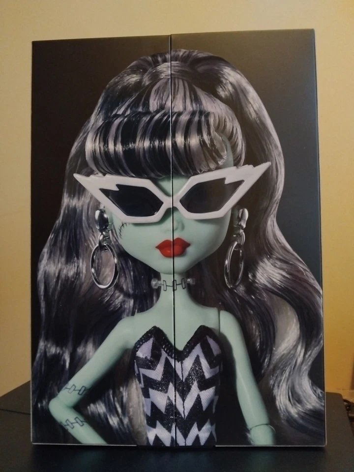 Mattel Monster High Skullector Frankie Stein x Barbie Doll - Image 2 of 4