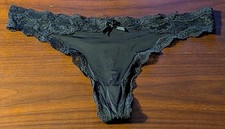 Victoria  s Secret Dream Angels Black Lace Thong Panty Size S Small 2012 Vintage