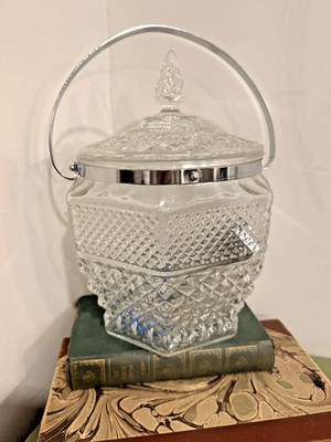 Large Vintage Pressed Glass Biscuit Barrel Cookie Jar Chrome Handle 13 