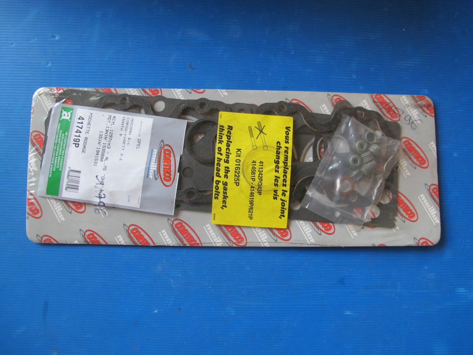 Pochette joints haut moteur Corteco résout fuite huile Opel Corsa