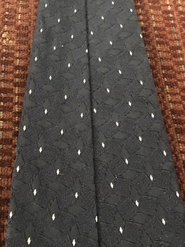Ermenegildo Zegna 100% Silk Neck Tie Navy Blue Silver Diamonds 3 3/8” - Picture 4 of 6