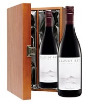 Duo Of Cloudy Bay Pinot Noir 2 X 75cl In Wooden Gift Box Duo Of Cloudy Bay Pinot Noir 2 X 75cl In Wooden Gift Box