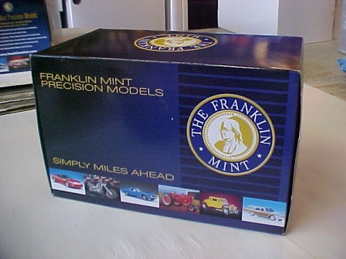 Franklin Mint 2002 50th Anniversary Corvette PACE CAR, 1029/9900, NIB, 1:24 - Picture 2 of 7
