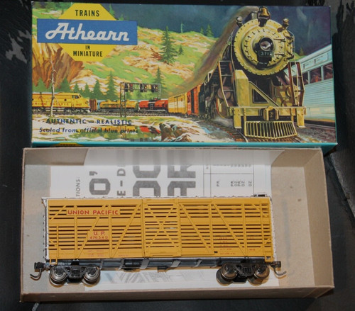 Coche de stock Athearn UNION PACIFIC 40' #476340 ruedas de acero Atlas acopladores Kadee HO | Condition: New