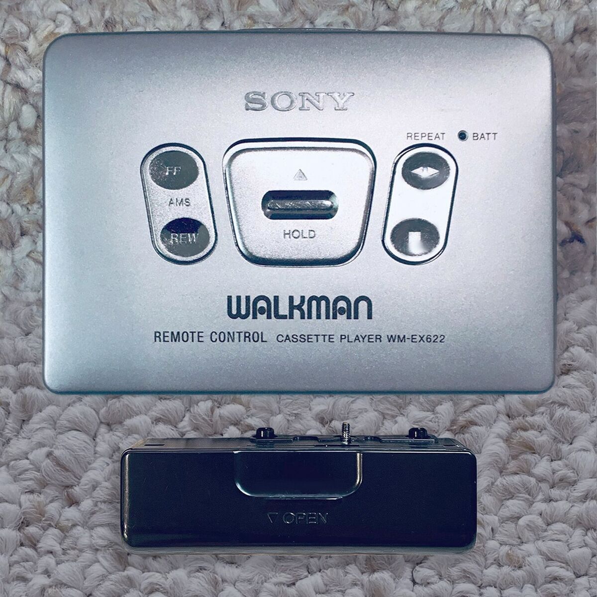 Sony WM-EX622 Walkman Cassette Player, EX Silver ! Working Sony WM-EX622 Walkman Cassette Player, EX Silver ! Working