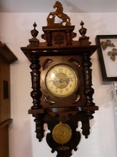 Regulator Wanduhr Freischwinger.  Antiquität.  Schlüssel.   schön und dekorativ