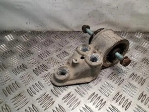 VW PASSAT Variant B5 3B6 Andere Aufhängungsteile 8E0501522H 2.50 25153398