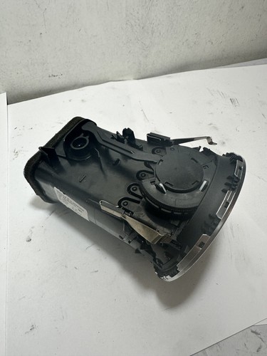 12-14 Mercedes W204 C300 Dash AC A/C Air Vent Grill Driver Side Black OEM - Picture 2 of 3