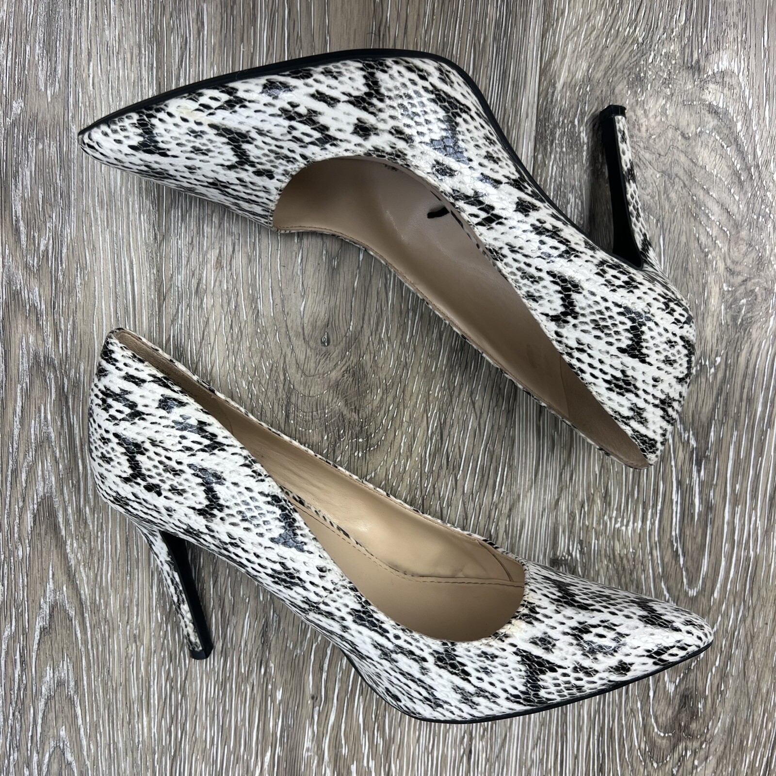 Nine West Womens Pointed Toe Heels shoes Pumps Faux Snakeskin