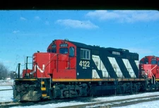 CNR 4122 GP-9u, St Thomas, ON, 02/00; Kodachrome Original