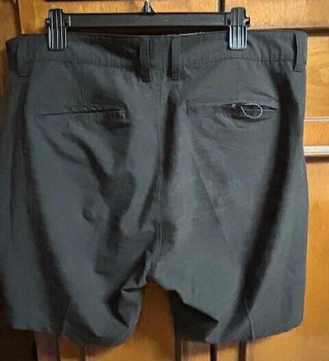 Pantalones Cortos de Golf Iron Eagle Negros Ligeros Tela Absorbente Talla 38 Deportes Usados en Excelente Condición Foto 3 de 4