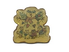 Snowman Lapel Pin Kitty Cat Bunny Raccoon Playing In The Snow C3
