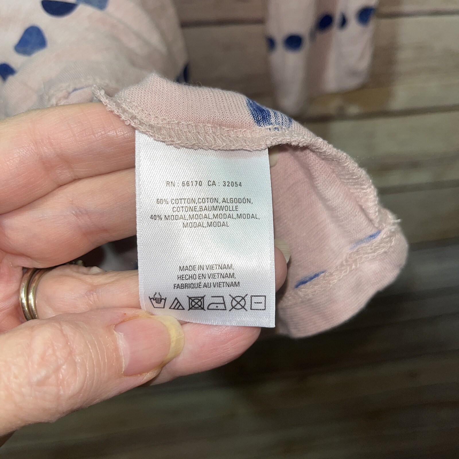 ANTHROPOLOGIE POSTAGE STAMP Blush Pink Polka Dot 3/4 … Gem