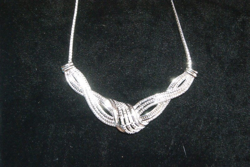 Twisted Necklace