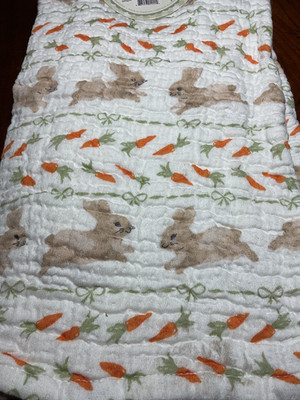 DREAM HOME KITCHEN TOWELS (3) BUNNY RABBITS FLOWERS CARROTS 18 X 28 COTTON NIP