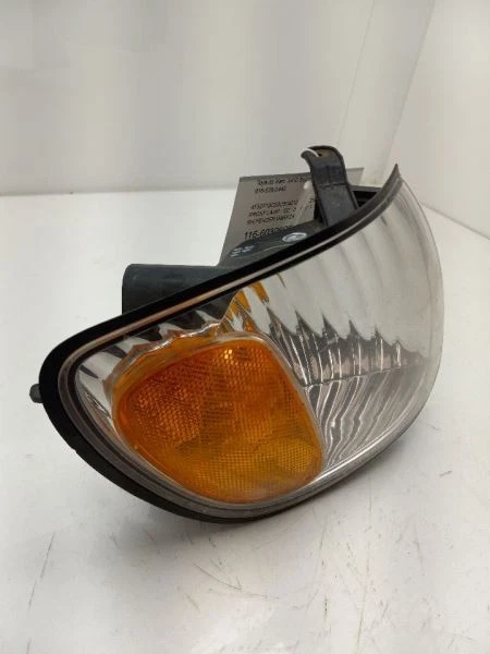 2002 TOYOTA SIENNA CONJUNTO DE LUZ DE SETA DIANTEIRA LATERAL DO PASSAGEIRO - Imagem 3 de 4