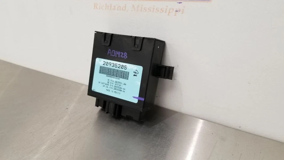 14 MÓDULO DE CONTROL DE PUERTA LEVADIZA ELÉCTRICA CADILLAC ESCALADE ESV 20935205 Foto 3 de 4