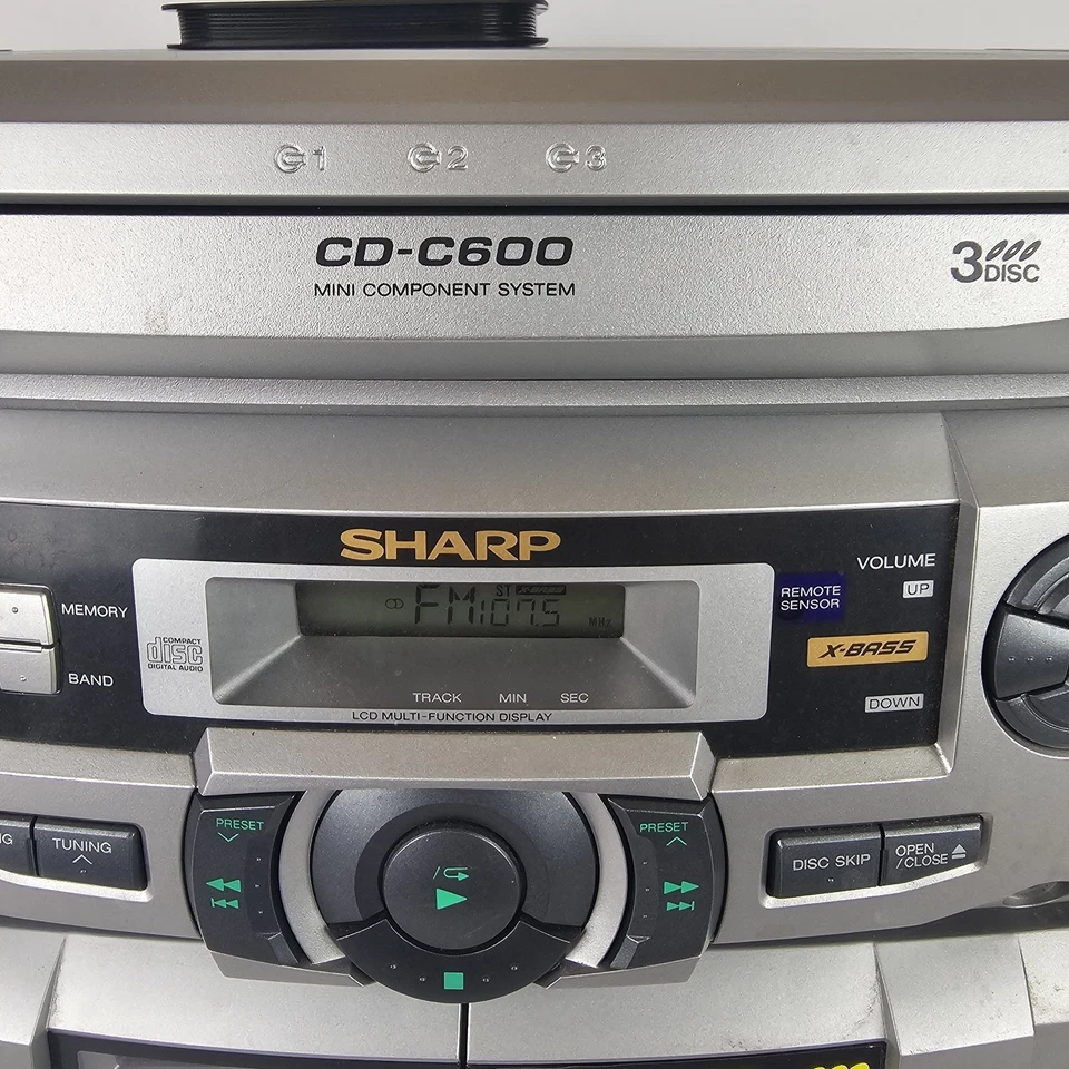 Sharp 3 -CD Changer Mini Component System CD-C600 CD/Cassette/Stereo - Image 3 of 4