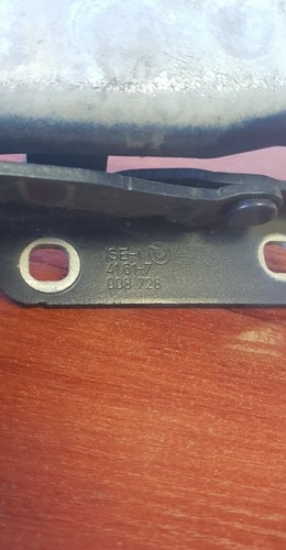 BMW 5 Motorhaubenscharnier rechts E60 7008728