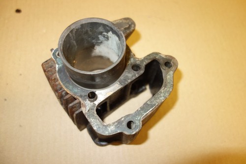 Yamaha T50 town mate 50 townmate 50 cylinder barrel 79cc DAMAGED engine motor - Picture 4 of 5