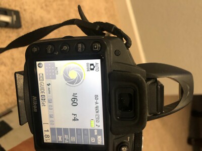 Nikon D3200 Nikon Auto Focus Nikon D3200 With 18-55 Lens: Perfect