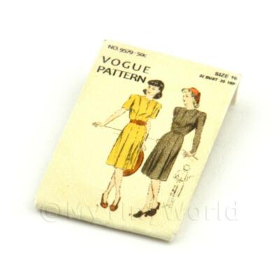 Puppenhaus Miniatur Vogue Kleid Muster Paket (DPP070)
