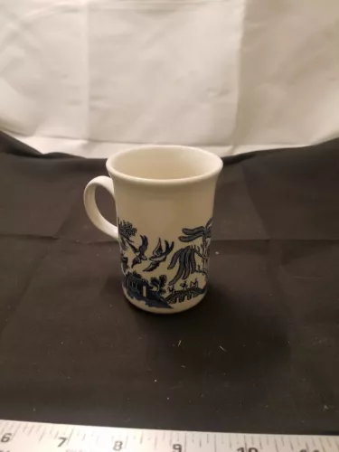 Vintage Churchill Blue Willow Coffee Hot Cocoa Tea Mug Cup Made in England 