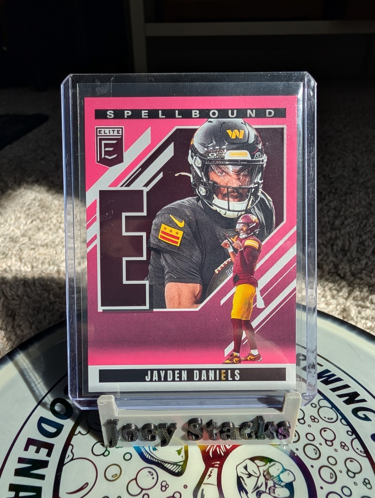 2025 Panini Donruss Elite - Spellbound Jayden Daniels #12 Pink "E"