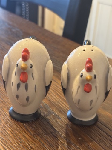 Le Coq Rouge Rooster Salt And Pepper Shakers. Holy Howard - Picture 4 of 4