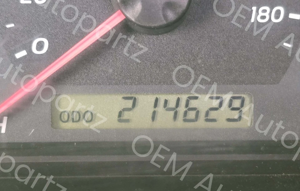 Toyota Tundra 2005-2006 Instrument Cluster speedometer Gauges Oem used - Image 3 of 4