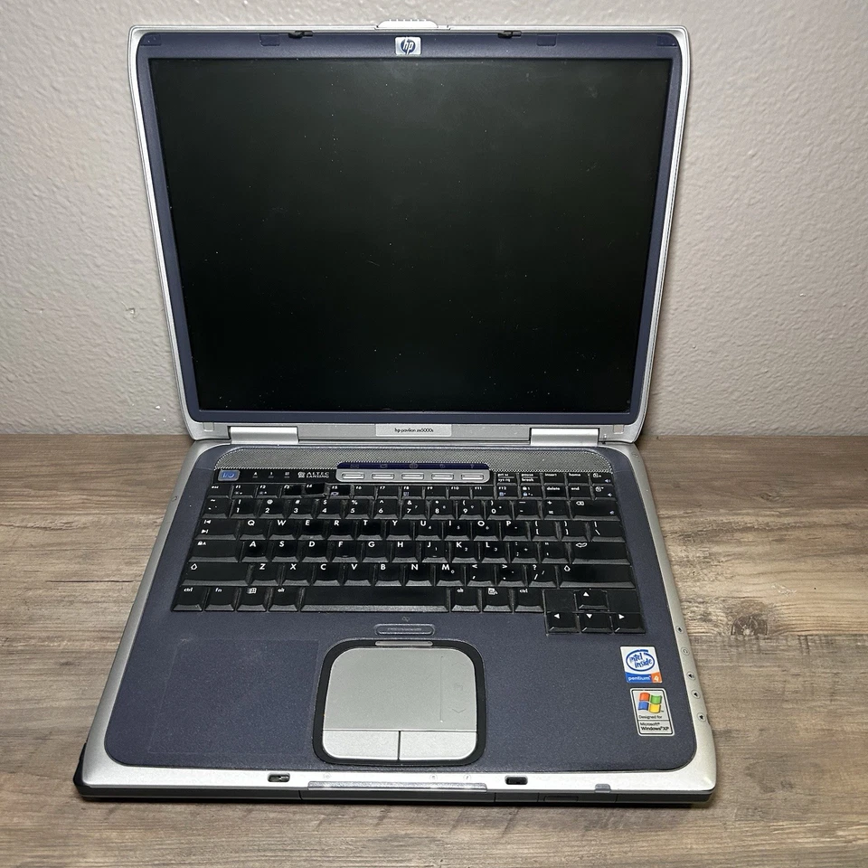 "Disquete de puerto paralelo vintage de 15"" HP P4 2,4 512 MB XP SP3 restaurado de fábrica" Foto 2 de 4