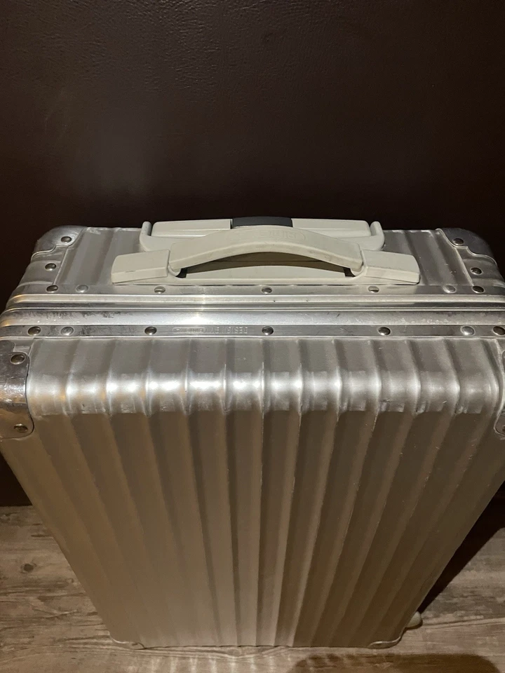 Rimowa Classic Flight Cabin S | Limited | Pre LVMH | 2 wheel | Top Zustand - Bild 3 von 4