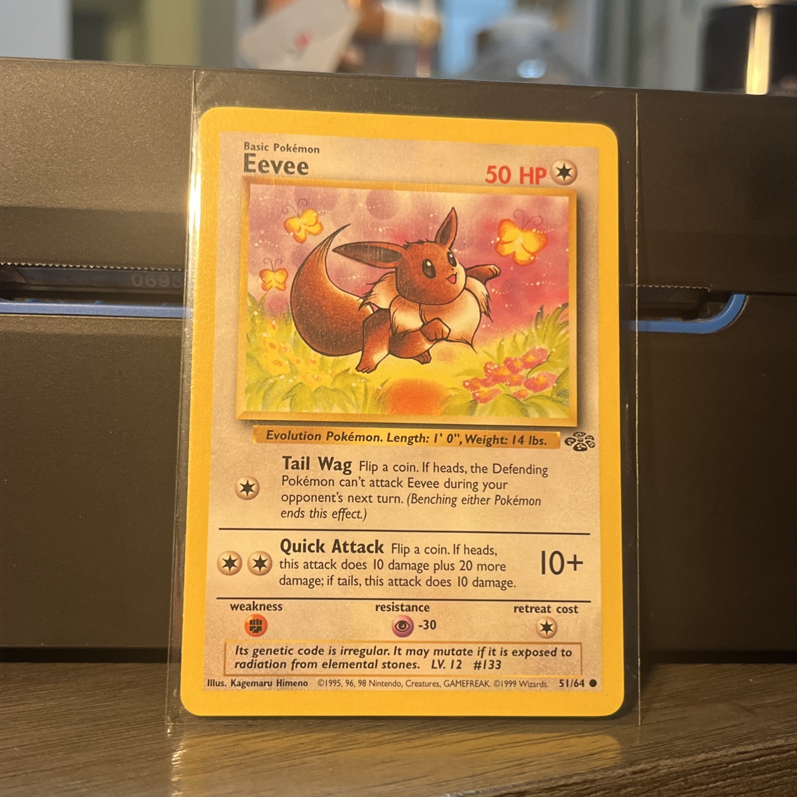 Pokemon Card - Eevee Legendary Collection 74/110 NM Near Mint Vintage Nintendo