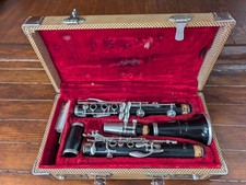 Boosey and Hawkes The Edgware Clarinet W/ Cas...