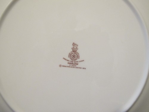 20 Pc Royal Doulton HARLOW Place Setting - Dinner, Salad, Bread Plates, Cups, Sa - Picture 6 of 6
