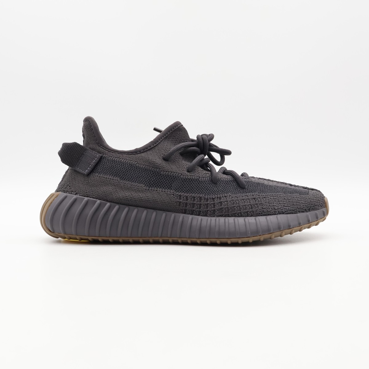 【23.65】22SS★ 23.65 VERYLIGHT SHOES Size 10 - adidas Yeezy Boost 350 V2 Low Cinder Non